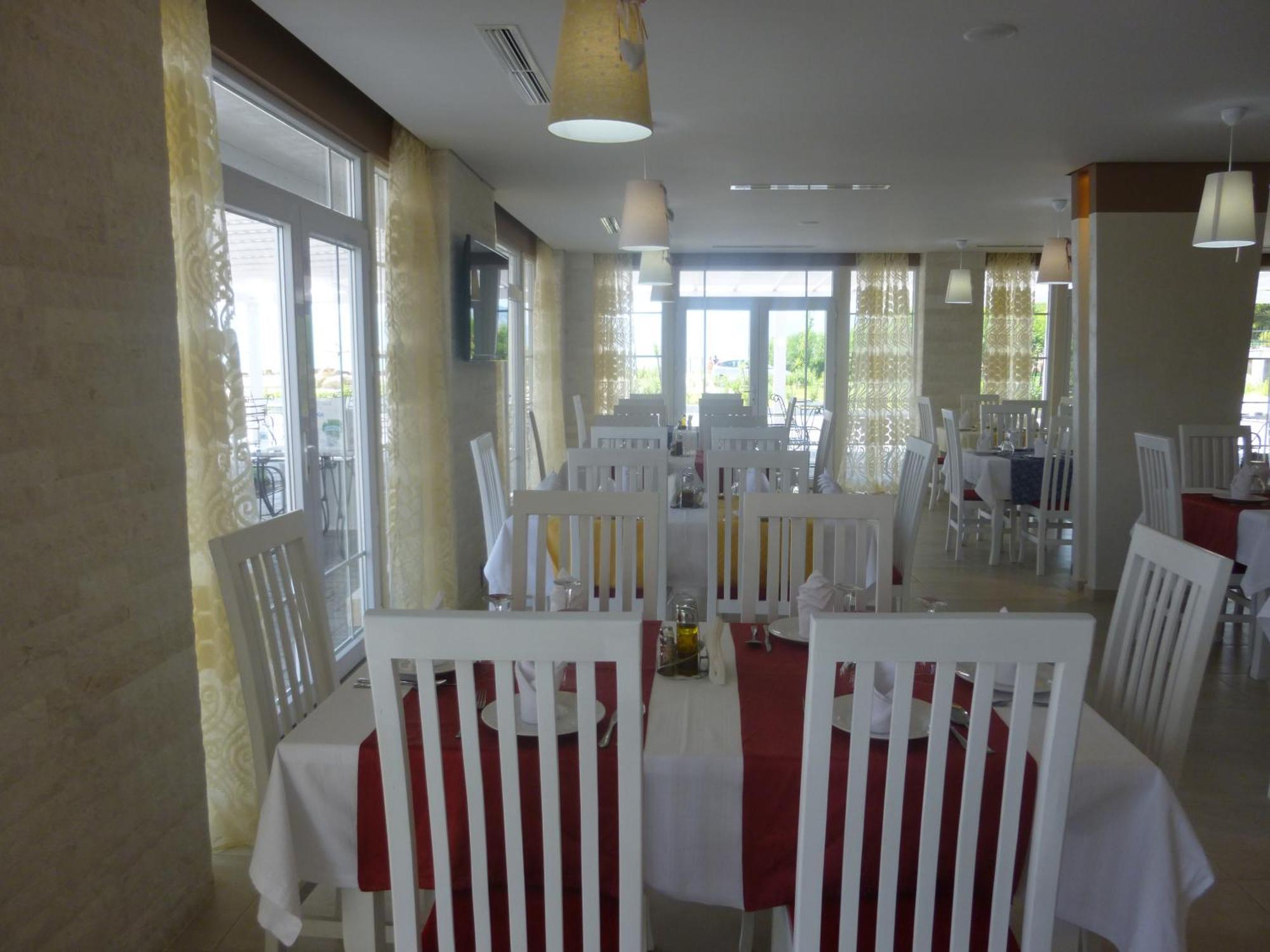 Villamaria Hotel Zverneci Екстериор снимка