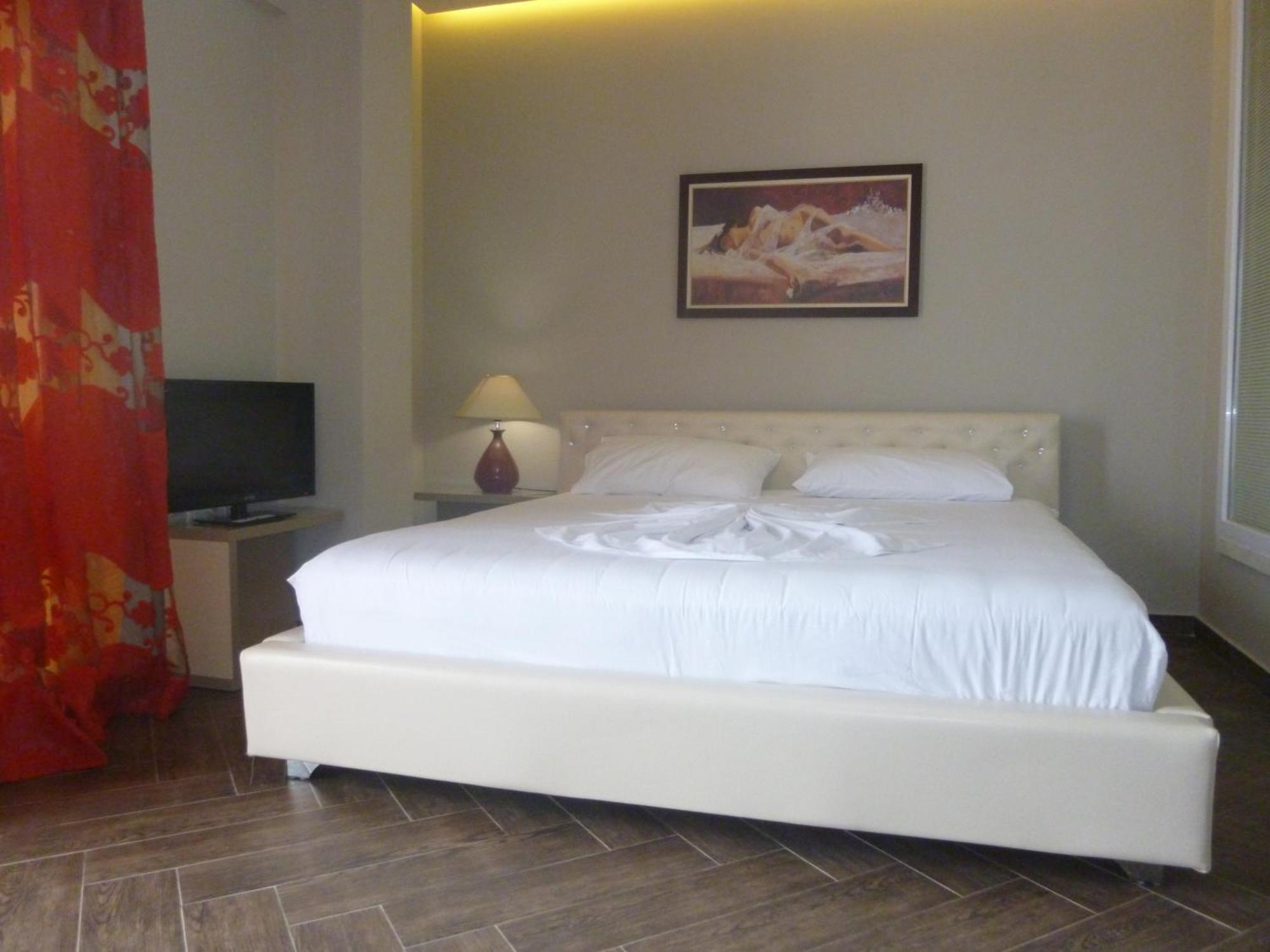 Villamaria Hotel Zverneci Екстериор снимка