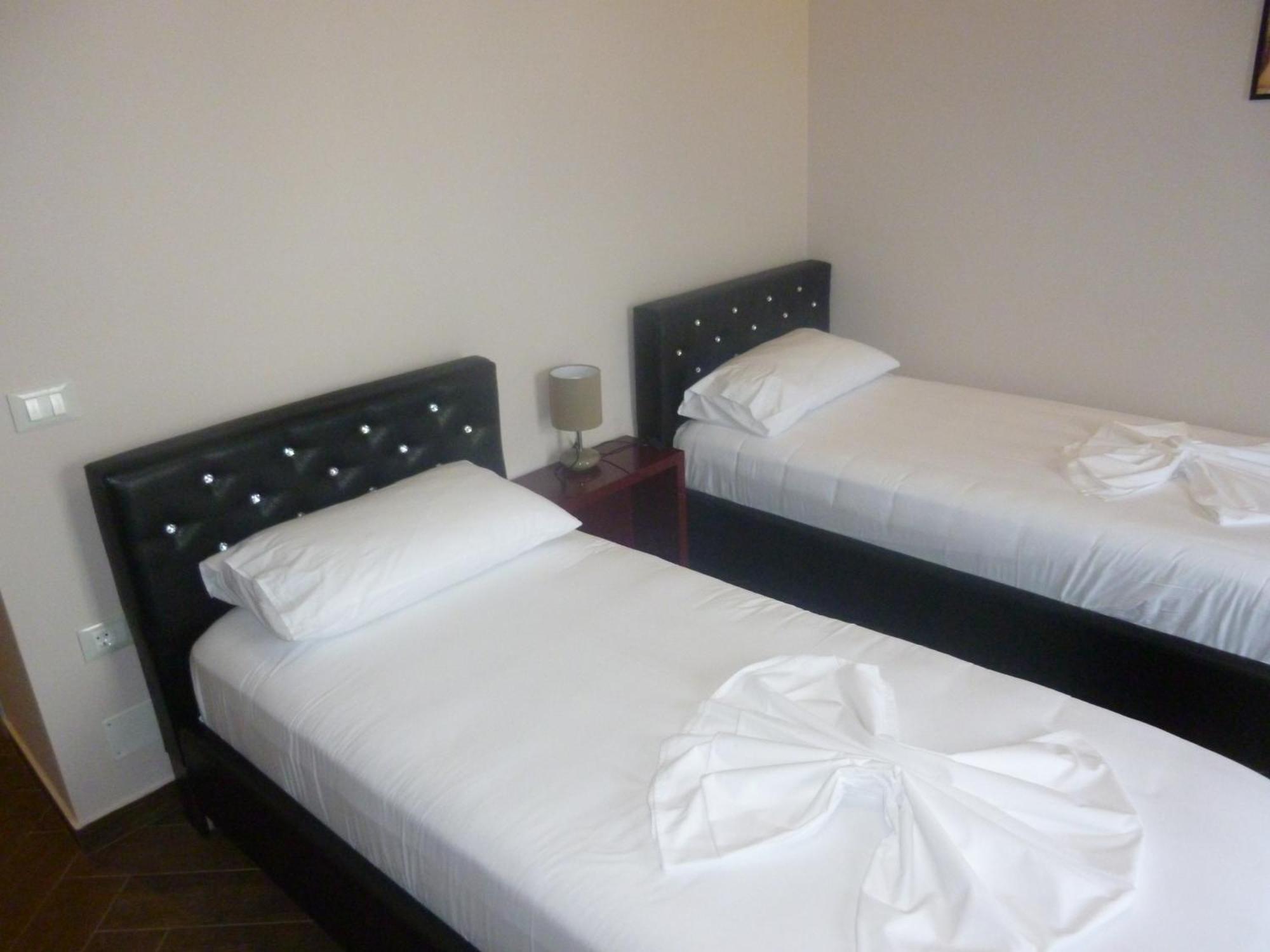 Villamaria Hotel Zverneci Екстериор снимка