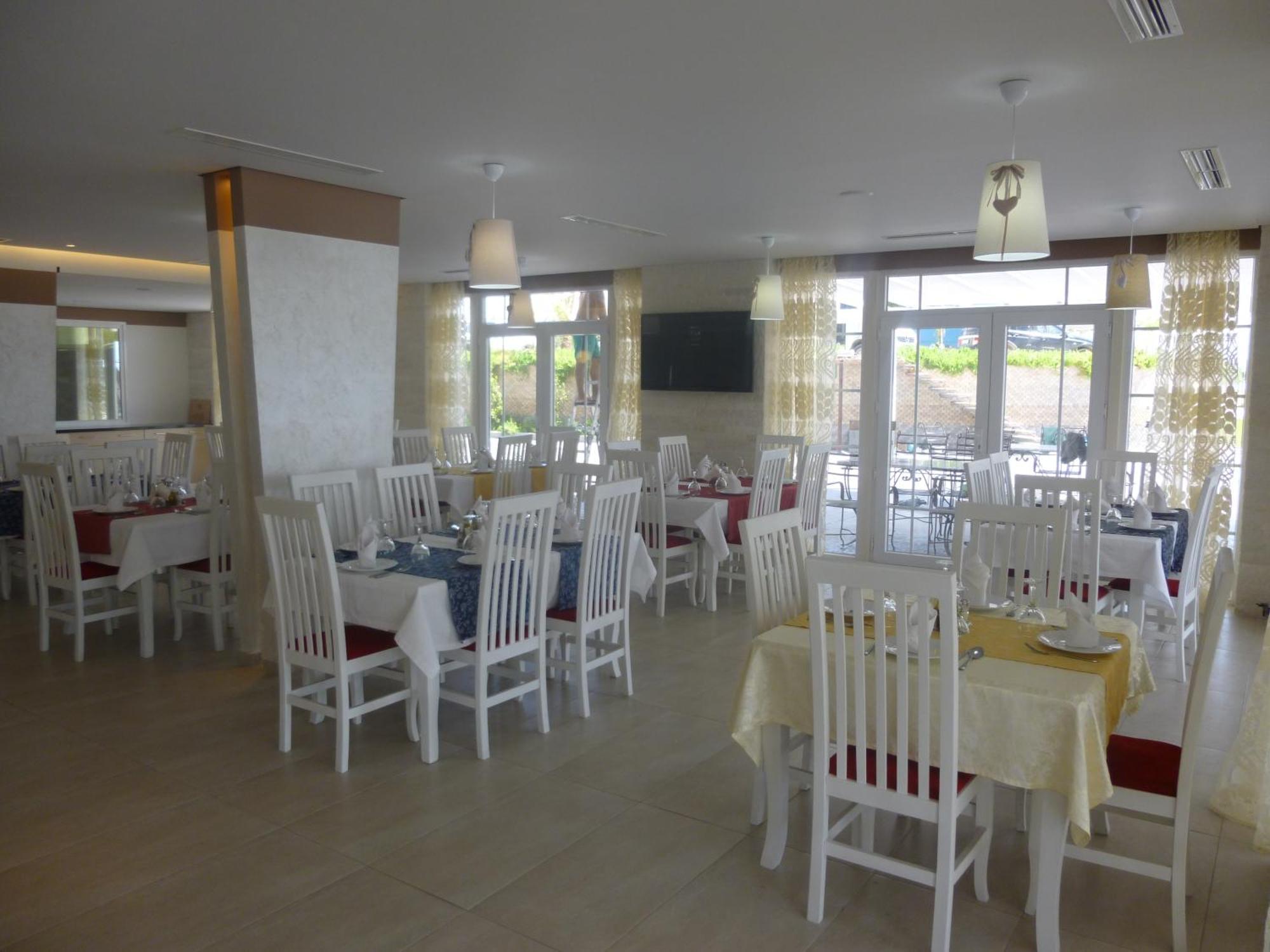 Villamaria Hotel Zverneci Екстериор снимка