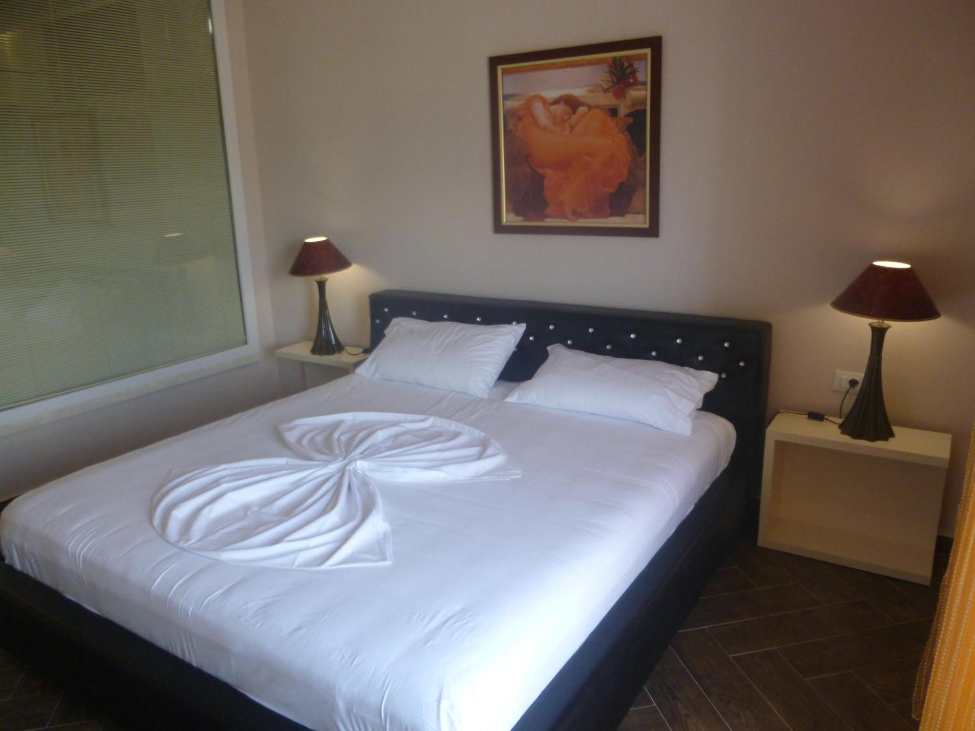 Villamaria Hotel Zverneci Екстериор снимка