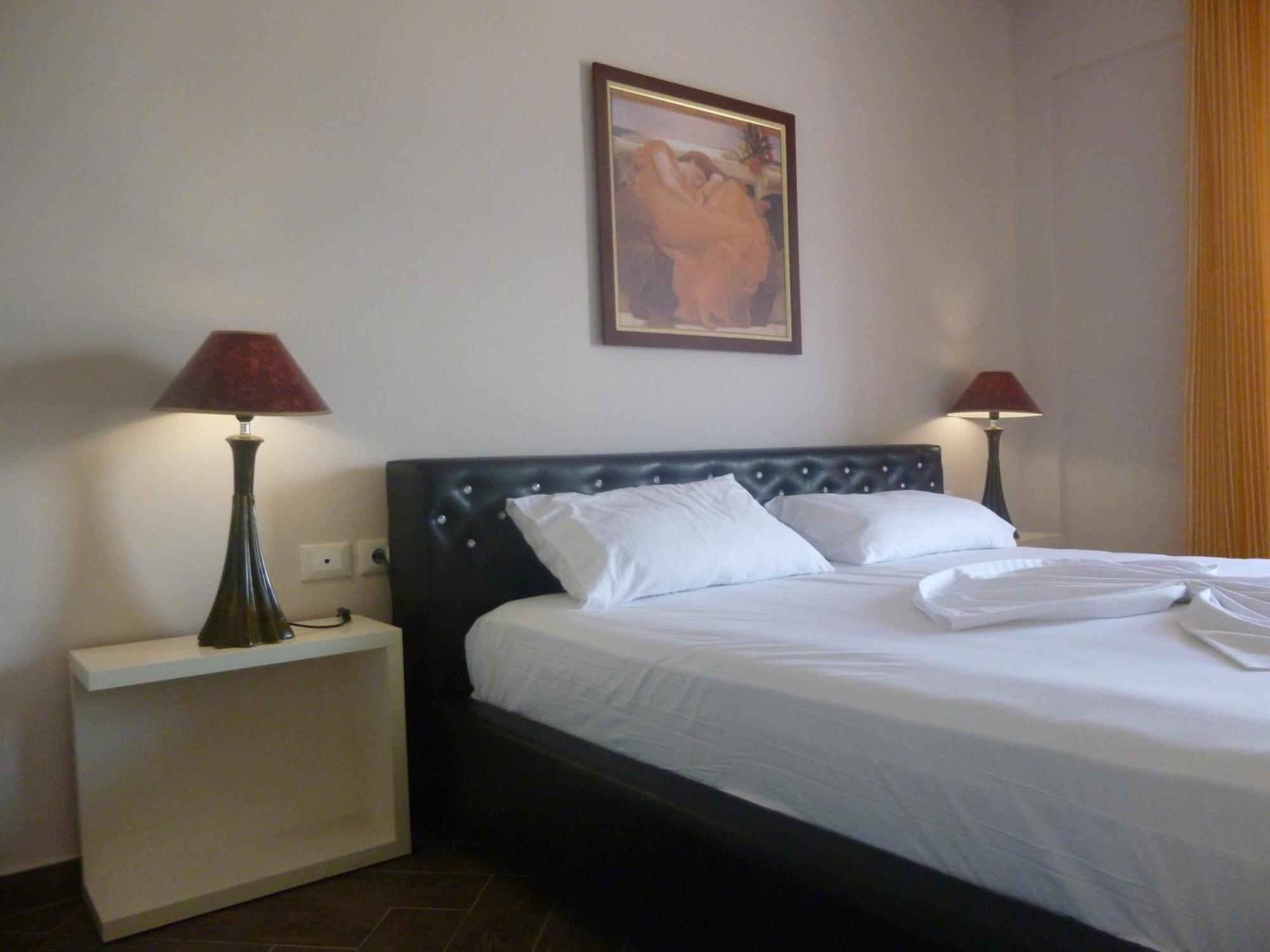 Villamaria Hotel Zverneci Екстериор снимка